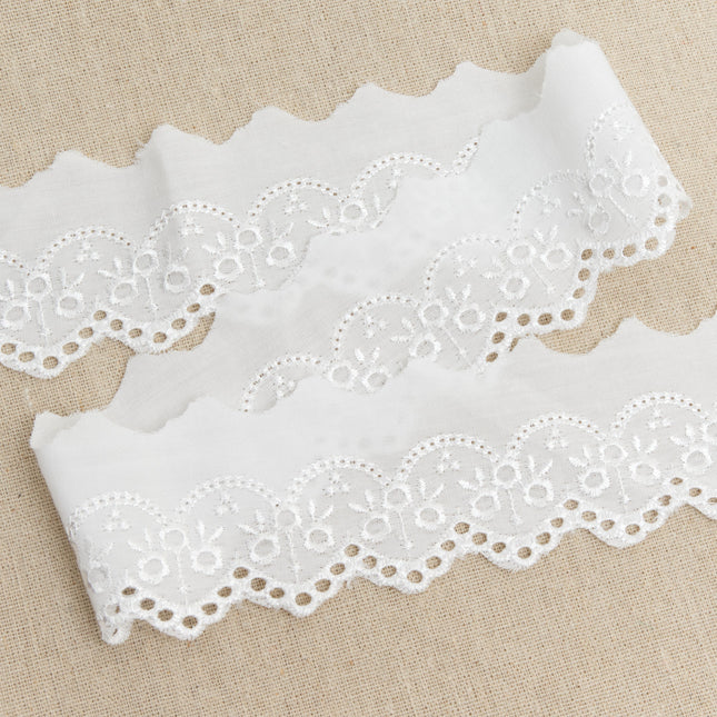 White Cotton Broderie Anglaise with Scalloped Edge x 3m 50mm Wide Flat Lace 1874