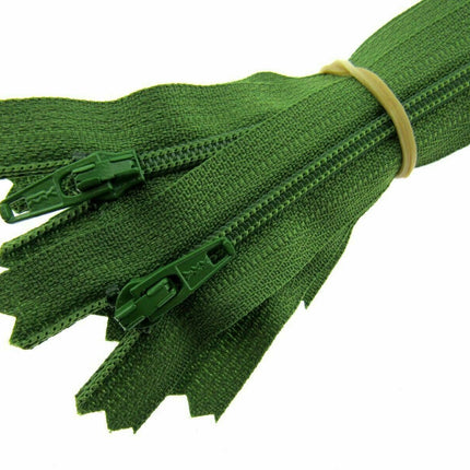 YKK Nylon Closed End Autolock Skirt Zips- 5 x Zips Per Pack - Size 8", 9" or 10" - ThreadandTrimmings