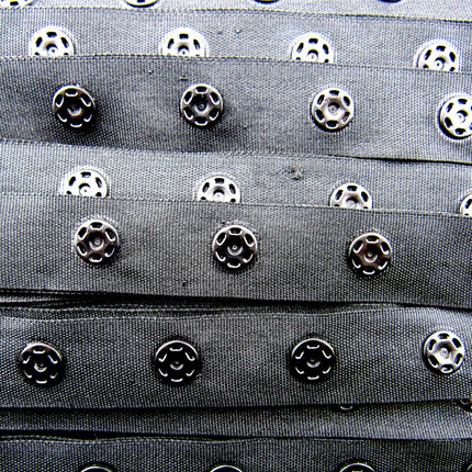 Duvet Cover Snap Fastener Popper Tape  by the Meter 18mm Wide  25mm Spacing - ThreadandTrimmings