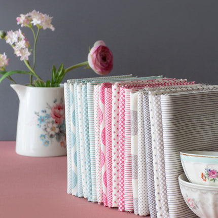 Tilda Classic Basics 6 x Fat Quarters 50cm x 55cm 100% Premium Quality - ThreadandTrimmings