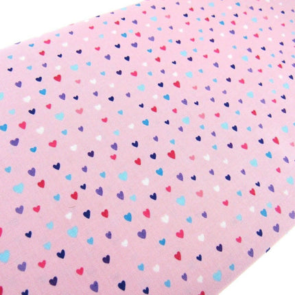 ** STUDIO E's "UNICORN KISSES " FAT QUARTER FABRIC PINK SCATTERED HEARTS BLENDER - ThreadandTrimmings