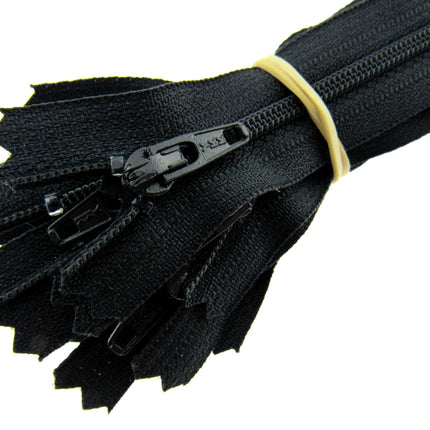 YKK Nylon Closed End Zips Pack Size 5 Zips 4" 5 " 6" 7" - ThreadandTrimmings
